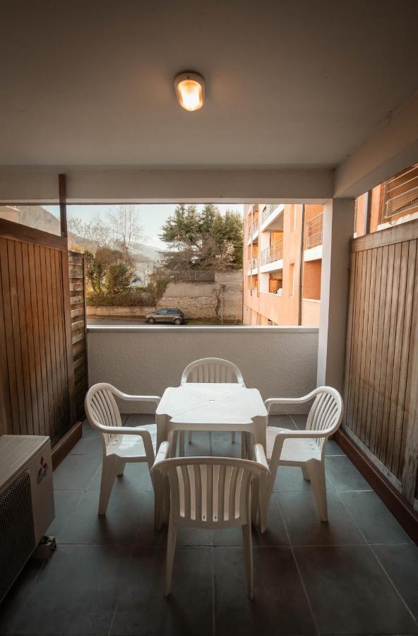 Le Petit Pyreneen - Centre; Terrasse; Parking Lurdy Exteriér fotografie
