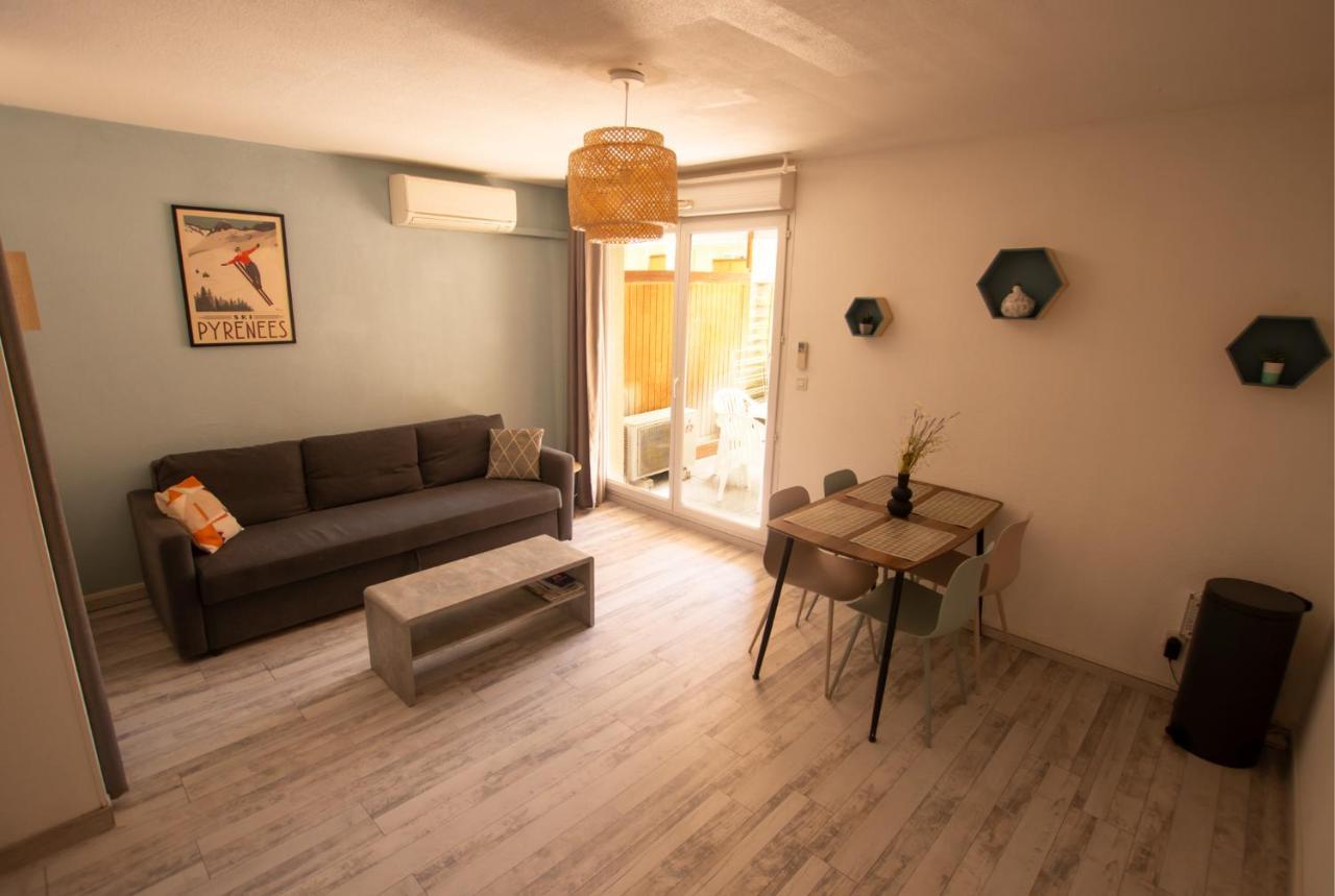 Le Petit Pyreneen - Centre; Terrasse; Parking Lurdy Exteriér fotografie
